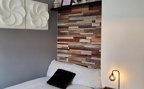 Room@87